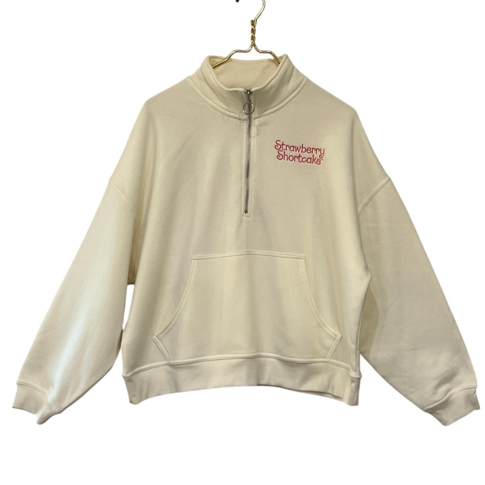 Strawberry Shortcake Quarter Zip Graphic Sweatshirt NWT - Picture 3 of 8